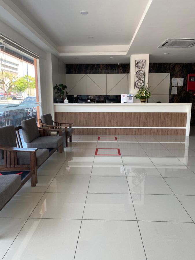 Walk In Hotel Kota Kinabalu Eksteriør bilde